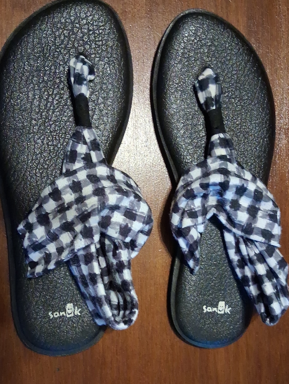 Like New WOMENS Sanuk Black/White Gingham Yoga Sling Sandals Size 9